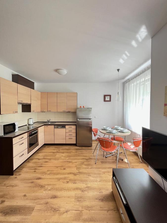 Apartament Z Garazem I Ogrodem Kołobrzeg Eksteriør bilde